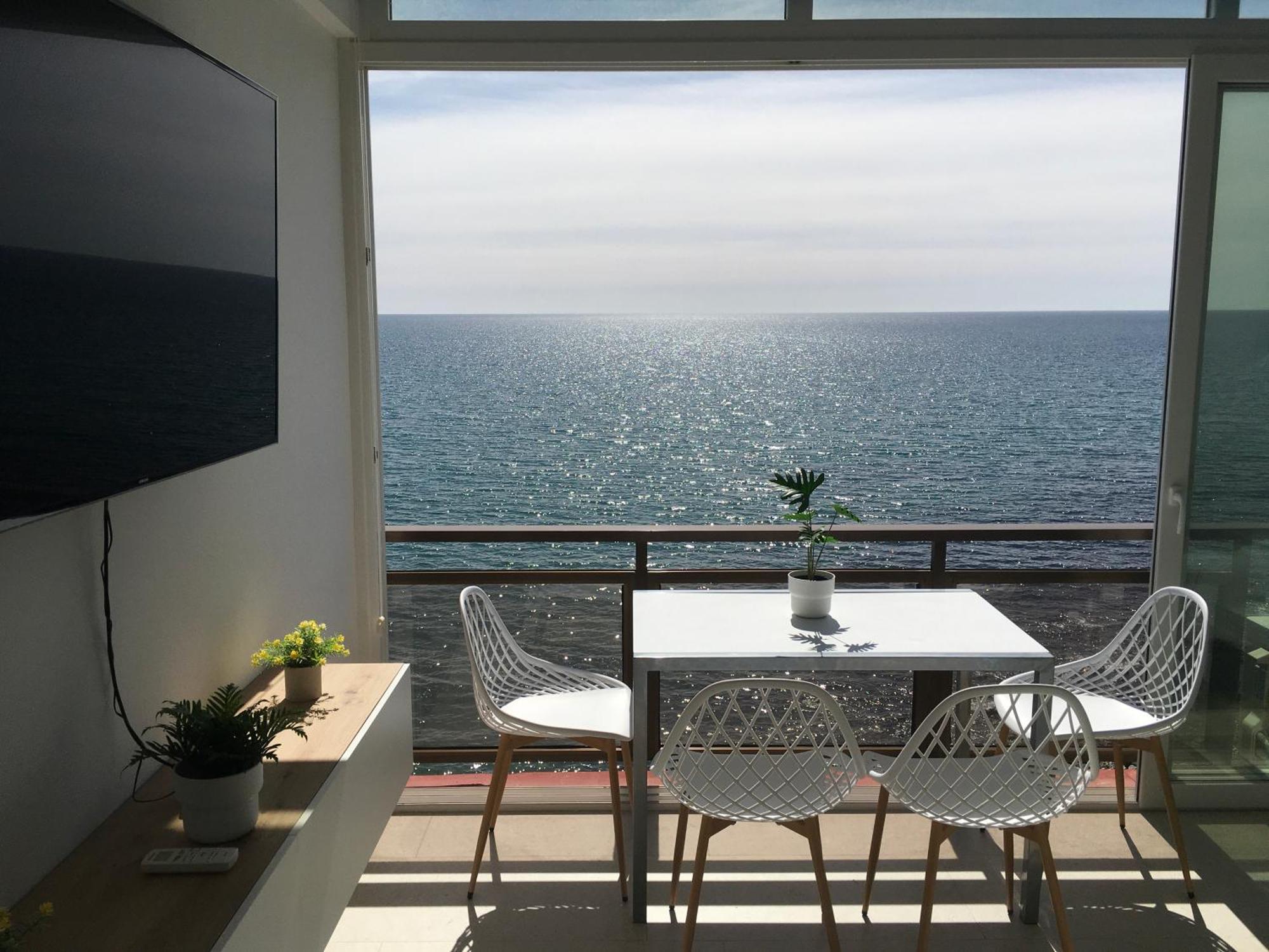 דירות בנאלמדנה Malibu מראה חיצוני תמונה